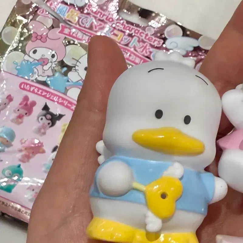 [BUNJANG] Sanrio Angel Heart Water Gun Figure Bath Bomb / 산리오 엔젤 하트 물총 피규어 입욕제 아히루노페클