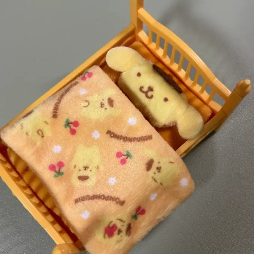 [BUNJANG] Sanrio Pompompurin Miniature Bed (Unsealed) / 단순개봉) 산리오 폼폼푸린 미니어처 침대
