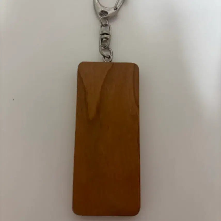 [BUNJANG] SEVENTEEN DK Nana Minbak Wood Keyring / 세븐틴 나나민박 도겸 키링
