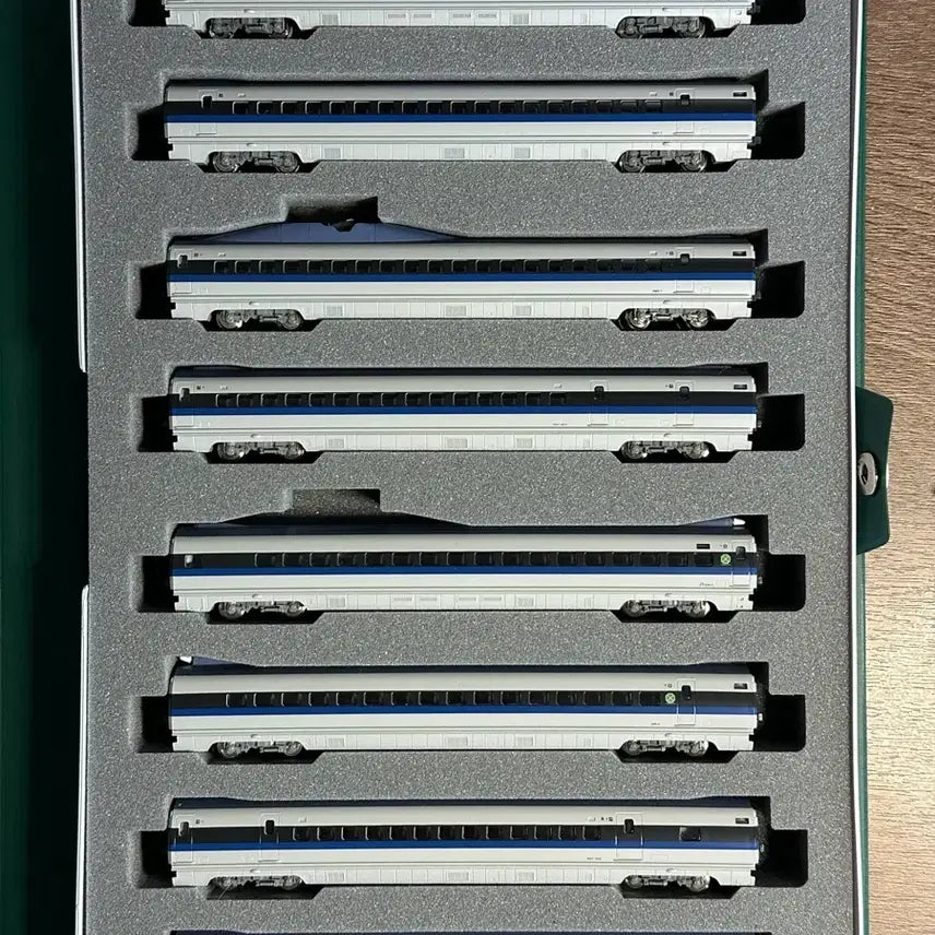 [BUNJANG] KATO N Scale 500 Series Shinkansen 8-Car Extension Set (10-1795) / 철도모형 KATO 10-1795 신칸센 500계 8량 증결 세트