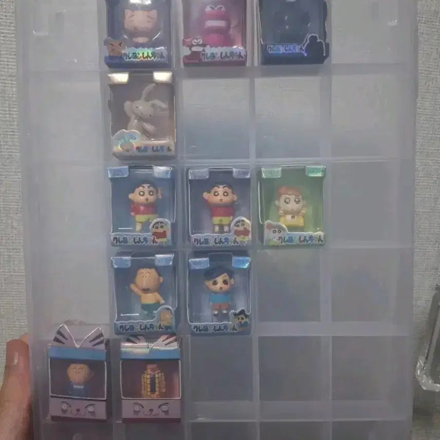 [BUNJANG] Crayon Shin-chan Rice Grain Figure Bundle Set with Storage Case / 찡구 쌀알 피규어 판매합니다!
