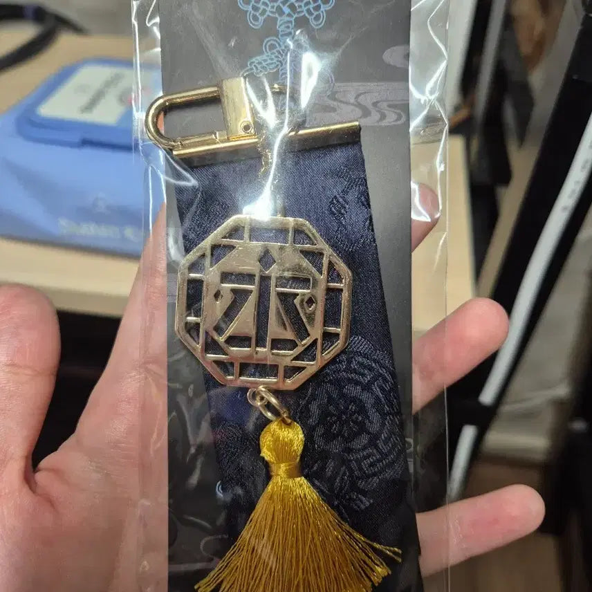 [BUNJANG] DEMOTHOLOGIES TESTAR Event Keychain (Sealed) / 데못죽 테스타 행차 키링 미개봉