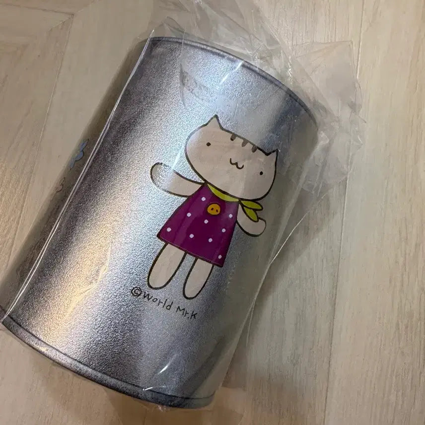 [BUNJANG] Mr. K Button Tin Piggy Bank / 고전문구 엠알케이 미스터케이 단추 틴 저금통
