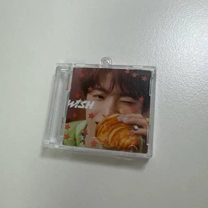 [BUNJANG] NCT WISH Yushi Mini Album Keyring / 엔시티위시 유우시 미니 앨범 키링 비공굿
