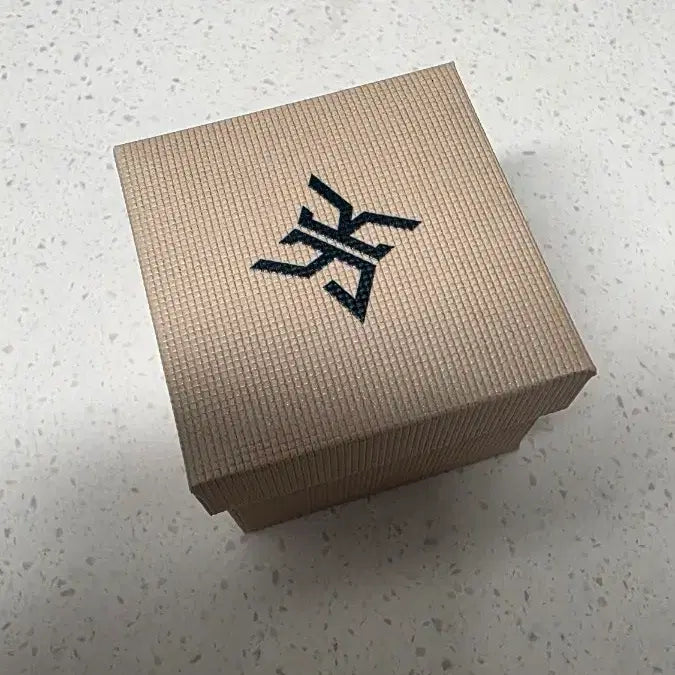 [BUNJANG] Young K LUCKY CARD Ring / 영케이 레윗노 반지 양도합니다