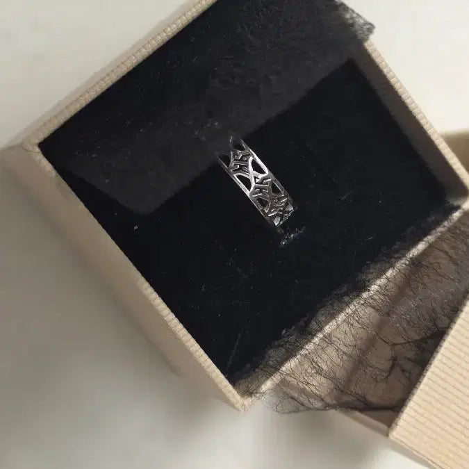 [BUNJANG] Young K LUCKY CARD Ring / 영케이 레윗노 반지 양도합니다