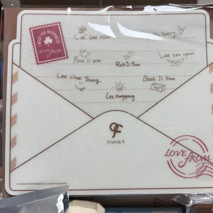 [BUNJANG] fromis_9 Love From Mousepad Sealed / 프로미스나인 love from 러브프롬 마우스패드 미개봉