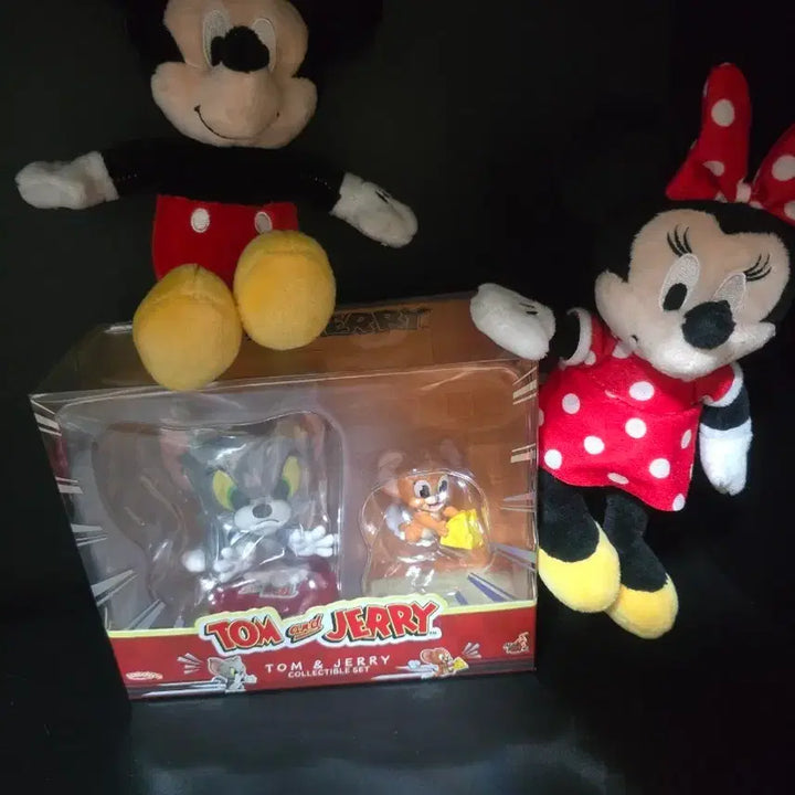 [BUNJANG] Hot Toys Tom and Jerry Figure Winner 100th Anniversary / 핫토이 톰과 제리 피규어 위너100주년