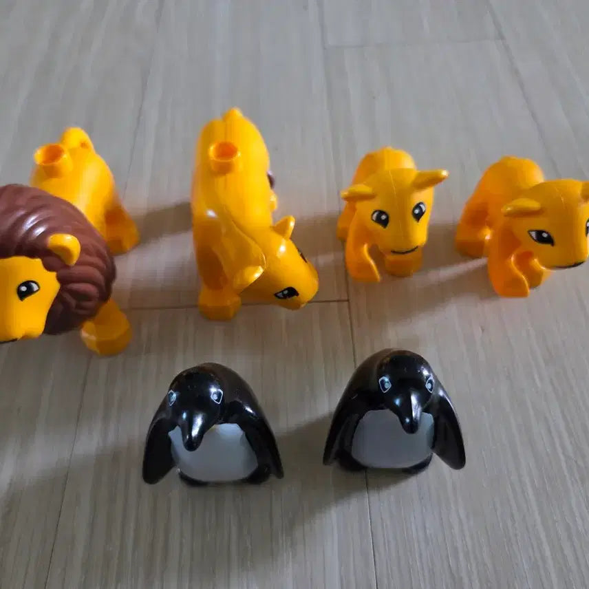 [BUNJANG] LEGO DUPLO Lion &amp; Penguin Figures Set / 레고듀플로 사자.펭퀸 피규어