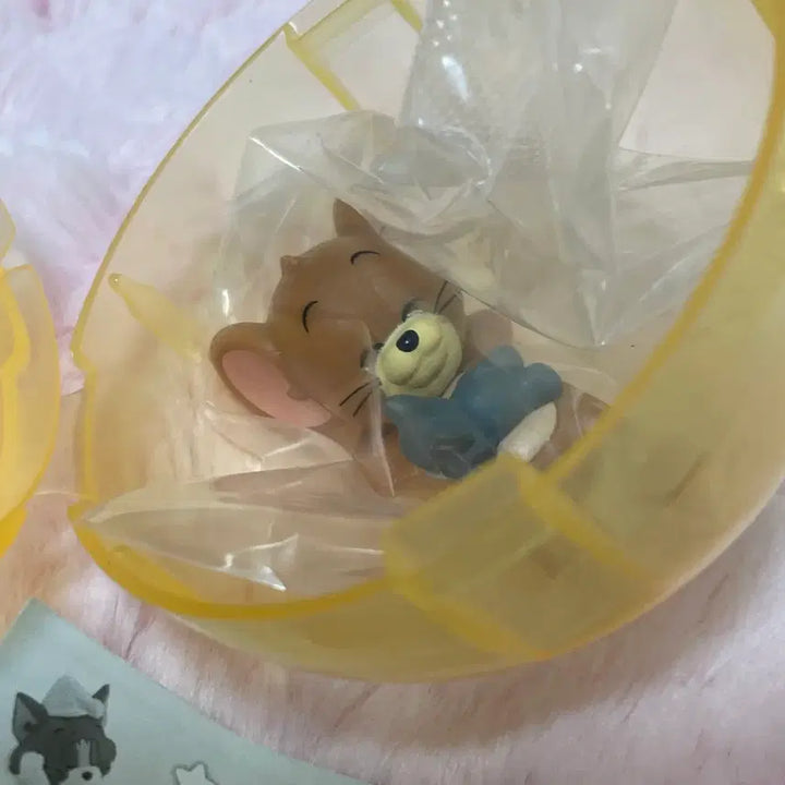 [BUNJANG] Tom and Jerry "Still Want to Sleep!" Jerry Gacha Figure (Sealed) / [미개봉 새상품] 톰과제리 아직 자고 싶어! 제리 가챠