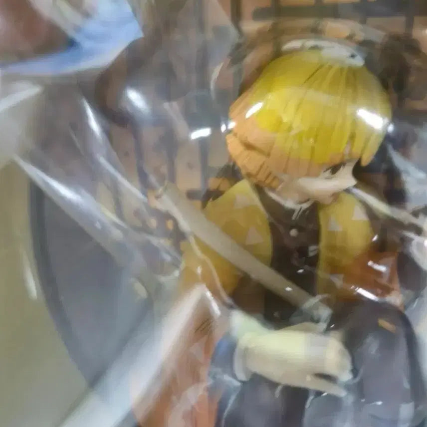 [BUNJANG] Zenitsu Agatsuma Unsealed Figure B / 병풍젠이츠 미개봉 B상