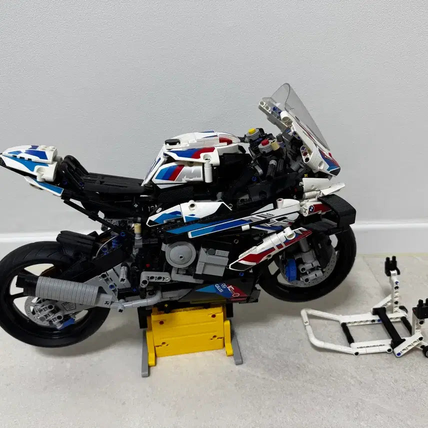 [BUNJANG] LEGO Technic BMW M 1000 RR 42130 / 레고 테크닉 BMW M 1000 RR 42130