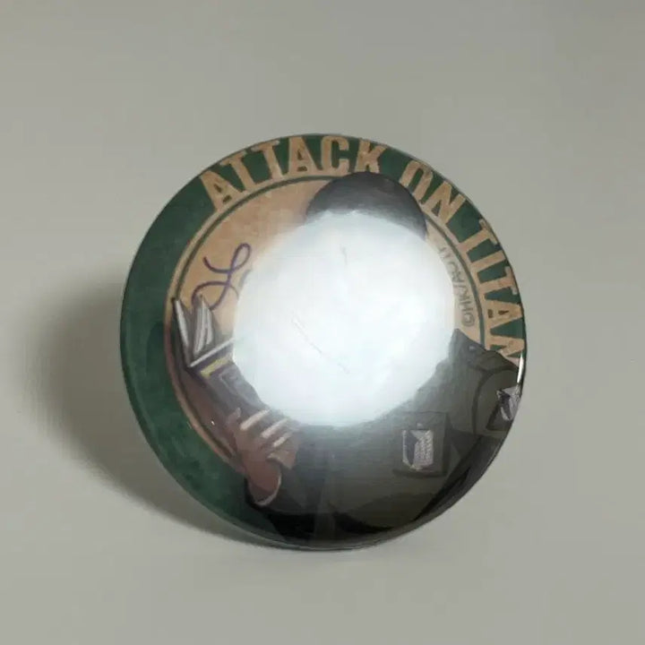[BUNJANG] Attack on Titan Levi Can Badge / 진격의 거인 리바이 캔뱃지