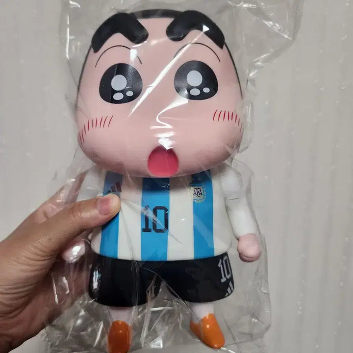 [BUNJANG] Crayon Shin-chan Argentina Football Uniform Figure 23cm / 짱구 축구 유니폼 피규어 23cm