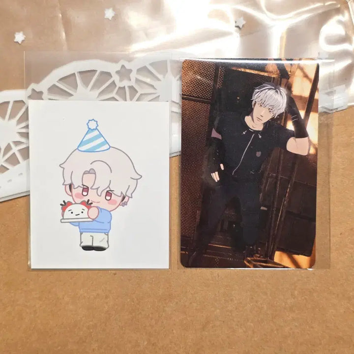 [BUNJANG] PLAVE Eunho Birthday Cookie Tin Case Set - Lucky Draw Photocard, Sticker / PLAVE 플레이브 십카페 은호 생일쿠키 틴케이스-럭드포카,스티커
