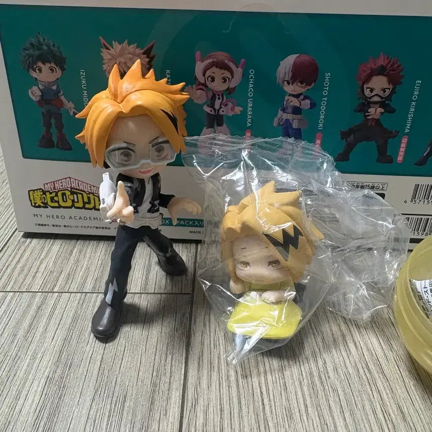 [BUNJANG] My Hero Academia Kaminari Figure Bundle with Bonus Card / 나히아 부시로드 오네무탄 카미나리 피규어 가챠 일괄 + 증정품