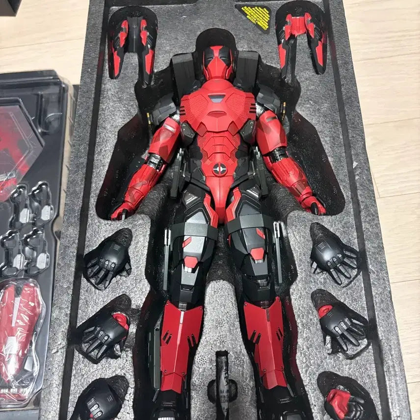 [BUNJANG] Hot Toys CMS09-D42 Armarized Deadpool Special / 핫토이 CMS09-D42 아머라이즈 데드풀 스페셜