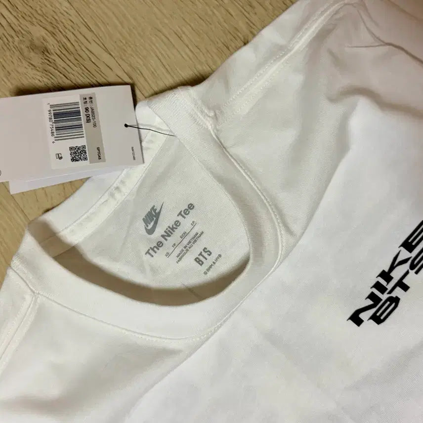 [BUNJANG] Nike BTS Limited Edition T-Shirt White XS / 나이키 BTS 반팔 티셔츠 화이트 - XS사이즈 새상품