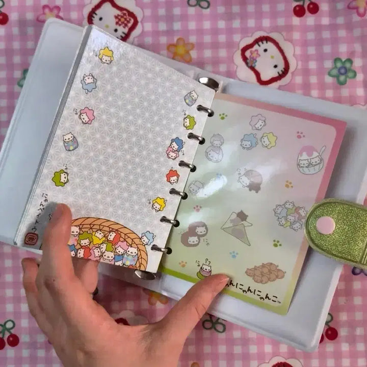 [BUNJANG] San-X Nyan Nyan Nyan-ko 6-Ring Seal Binder Diary Sticker Book Storage / 산엑스 냥냥냥코 6공 씰 바인더 다이어리 스티커북 보관함