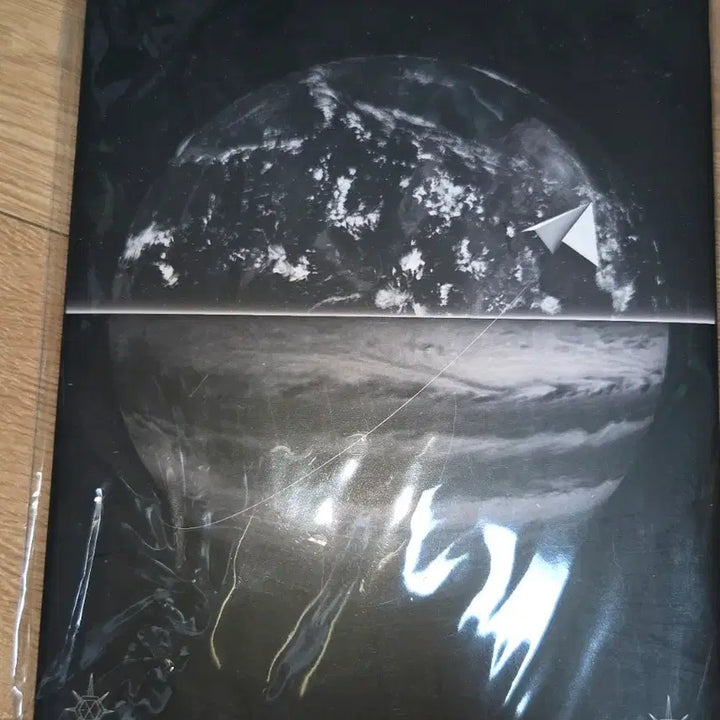 [BUNJANG] EXO Postcard 12-piece Set + Photocard 2-piece Set / 엑소 엽서12장 + 포토카드 2장 세트