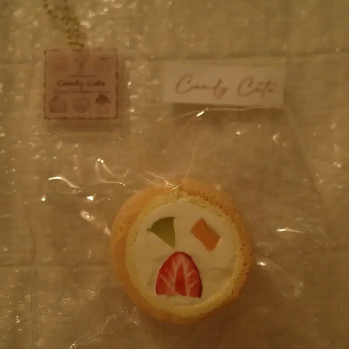 [BUNJANG] Candy Cute Rolled Cake Squishy Toy / Candy cute 롤케이크 말랑이