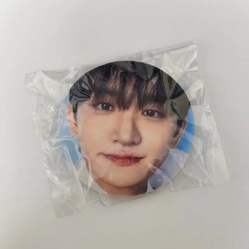 [BUNJANG] Lucy Cho Won-sang "Walwal" 1st Gen Soft Pin Badge / 루시 왈왈이1기 조원상 말랑핀뱃지