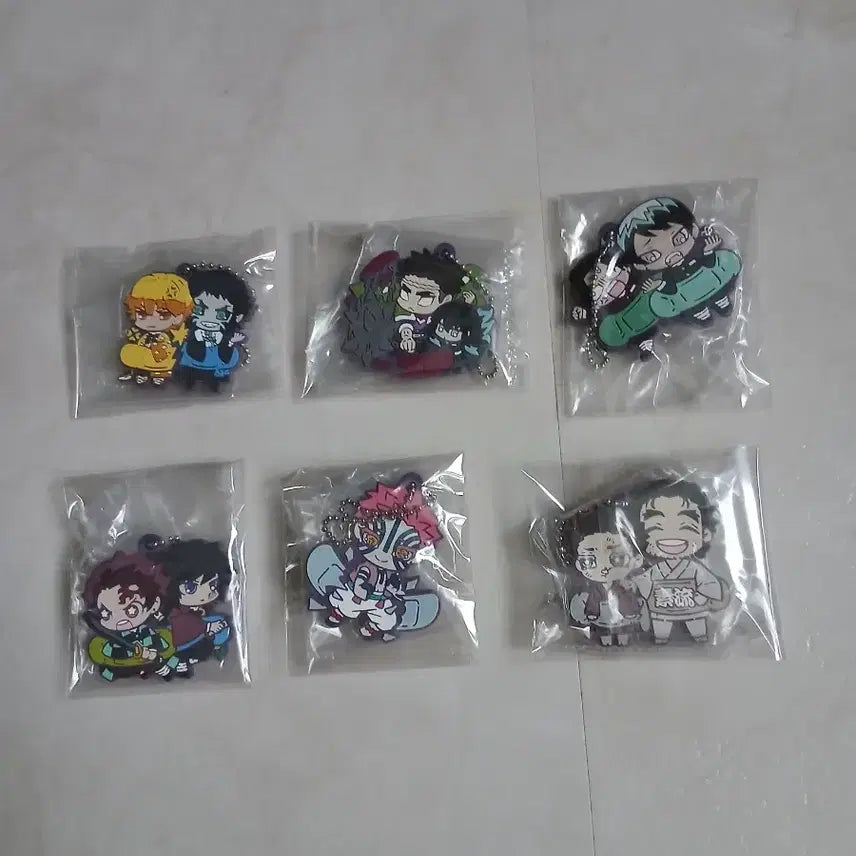 [BUNJANG] Demon Slayer Postcard Sticker Bundle Set / 귀멸의 칼날 무한성편 러버 마스코트 키링,엽서,스티커 일괄