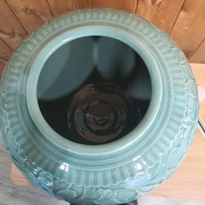 [BUNJANG] Hansanbong Master Celadon Relief Peony Vase / 청자 양각 모란문 대호 한산봉 명장
