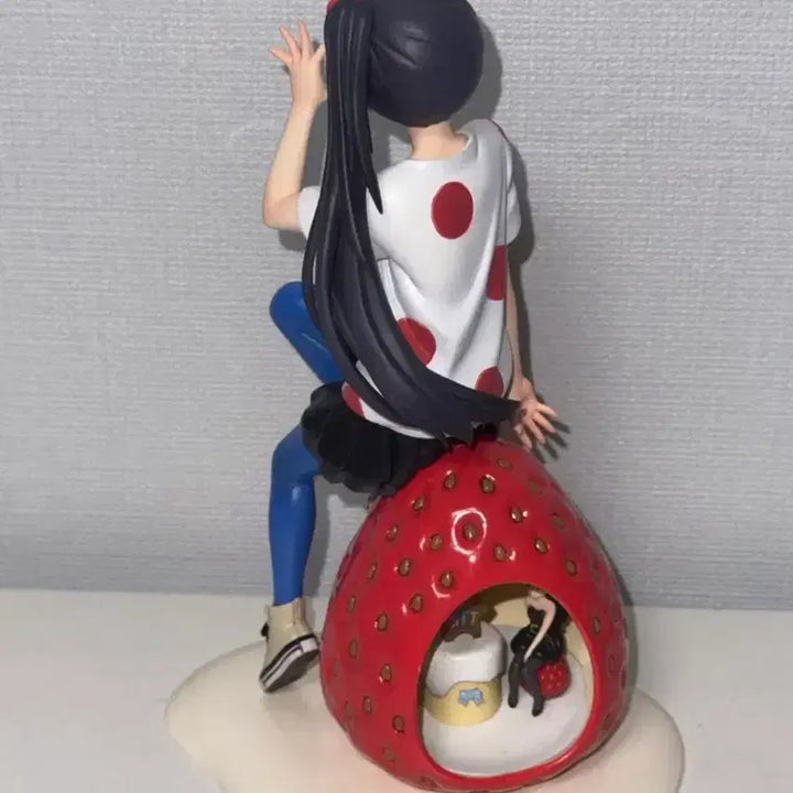 [BUNJANG] K-ON! Azusa Nakano Strawberry Scale Figure / 케이온 나카노 아즈사 딸기 스케일 피규어