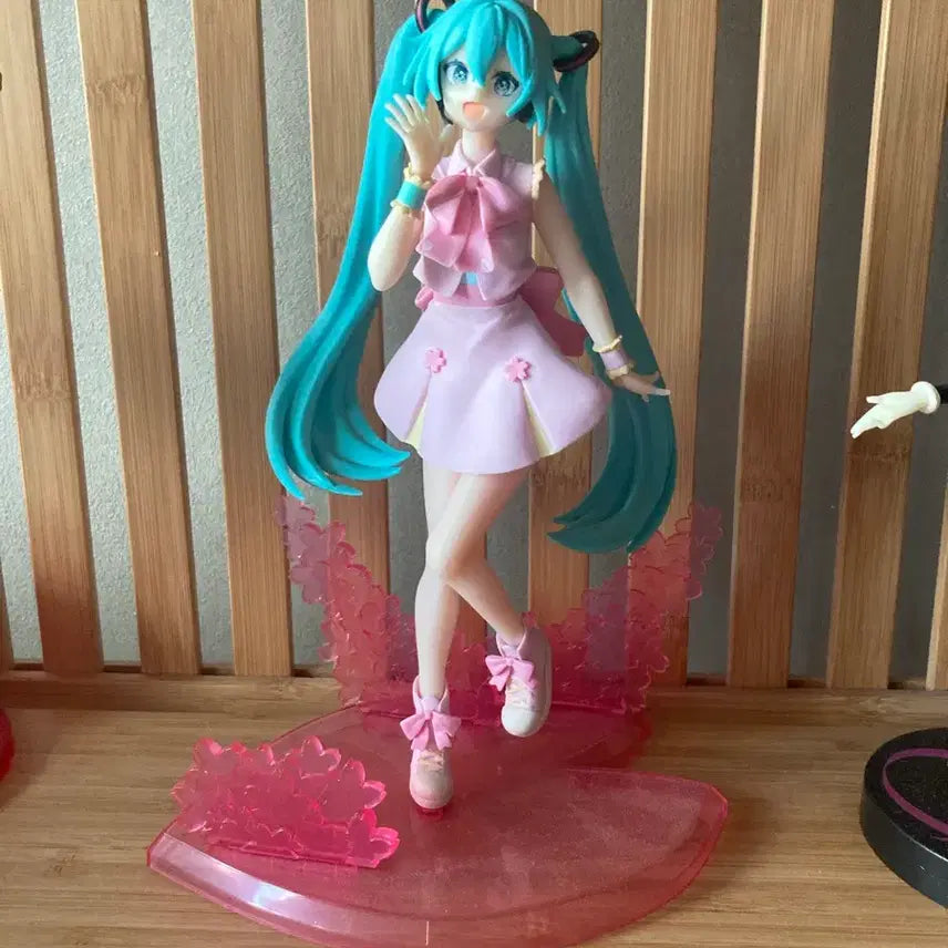[BUNJANG] Hatsune Miku Sakura Luminasta Figure / 하츠네미쿠 사쿠라 루미나스타 피규어