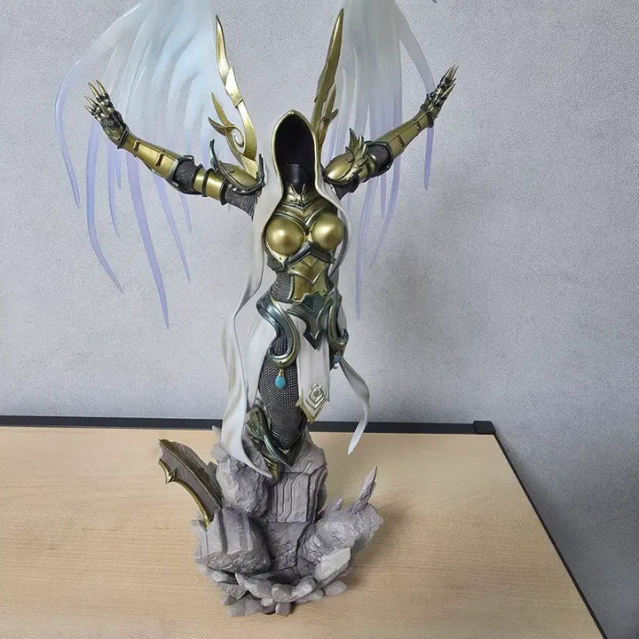 [BUNJANG] Taurus Auriel Diablo Figure / 타우러스 아우리엘 (디아블로) 피규어 팝니다.