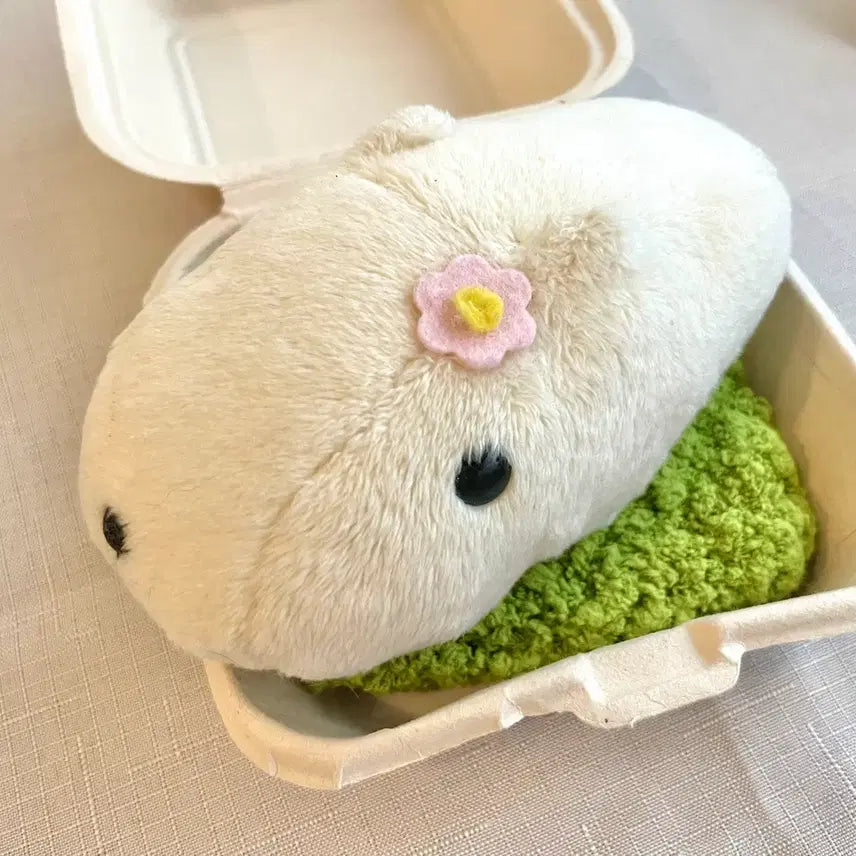 [BUNJANG] Capybara Pull-Back Toy with Flower Accessory / (움직이는) 고전 꽃 카피바라상 풀백카 인형