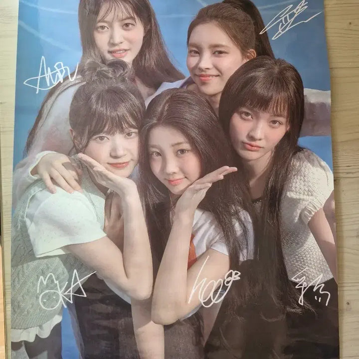 [BUNJANG] ILLIT KT Y Poster / 아일릿 KT Y 포스터