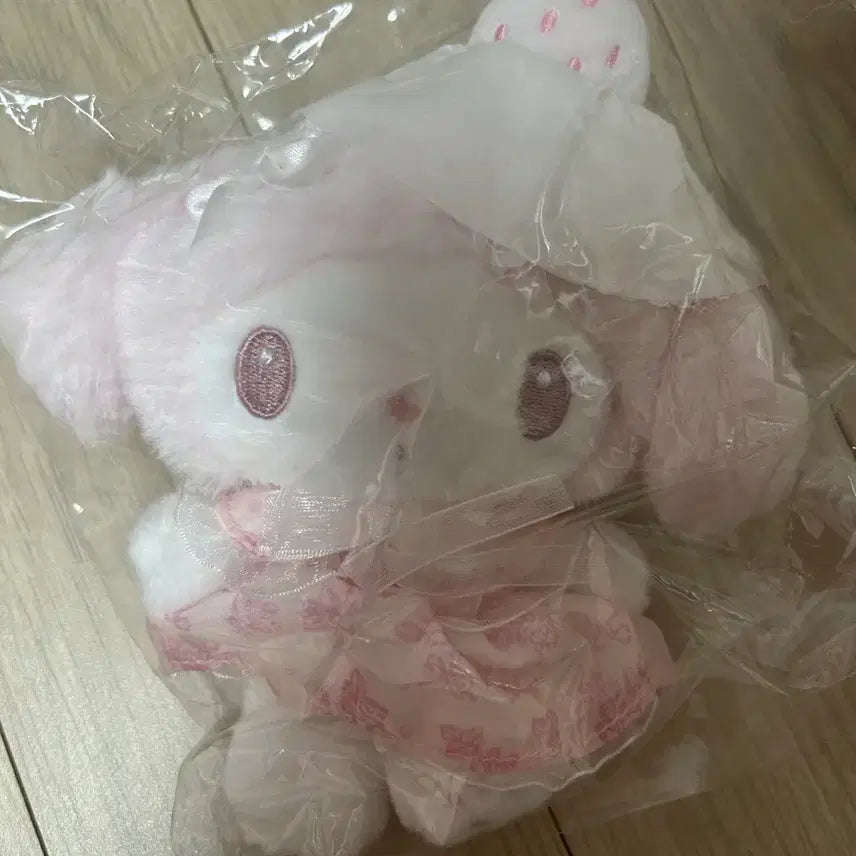 [BUNJANG] Sanrio My Melody Shiroy Higgo Mascot (First Edition) / 마이멜로디 시로이치고 마스코트 초판 정품