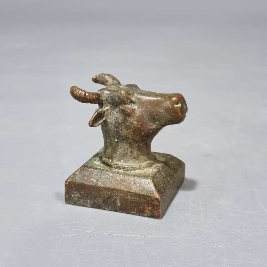 [BUNJANG] Antique Bronze Ox Head Seal / 골동품 청동 우두 인장. 가로 3.2 높이 4