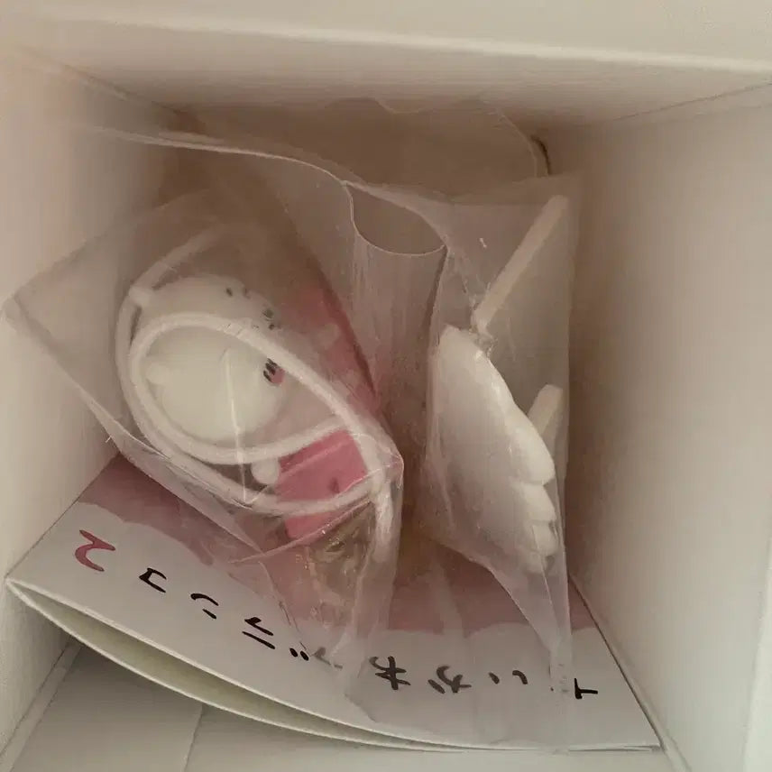 [BUNJANG] Chiikawa Swinging Figure / 치이카와 그네 2 치이카와