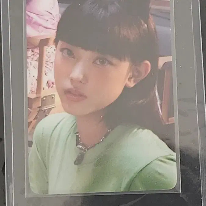 [BUNJANG] NewJeans Haerin Keyring Photocard / 뉴진스 해린 키링 포토카드