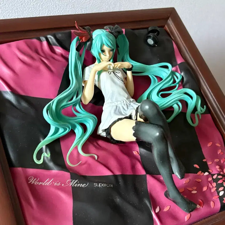 [BUNJANG] Hatsune Miku World is Mine Figure / 하츠네 미쿠 월드이즈마인 피규어