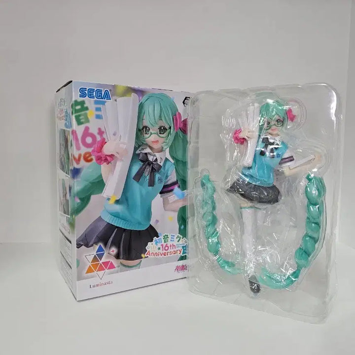 [BUNJANG] Sega Hatsune Miku 16th Anniversary School Uniform Luminasta Figure / 세가 하츠네미쿠 16주년 교복 루미나스타 안경 피규어