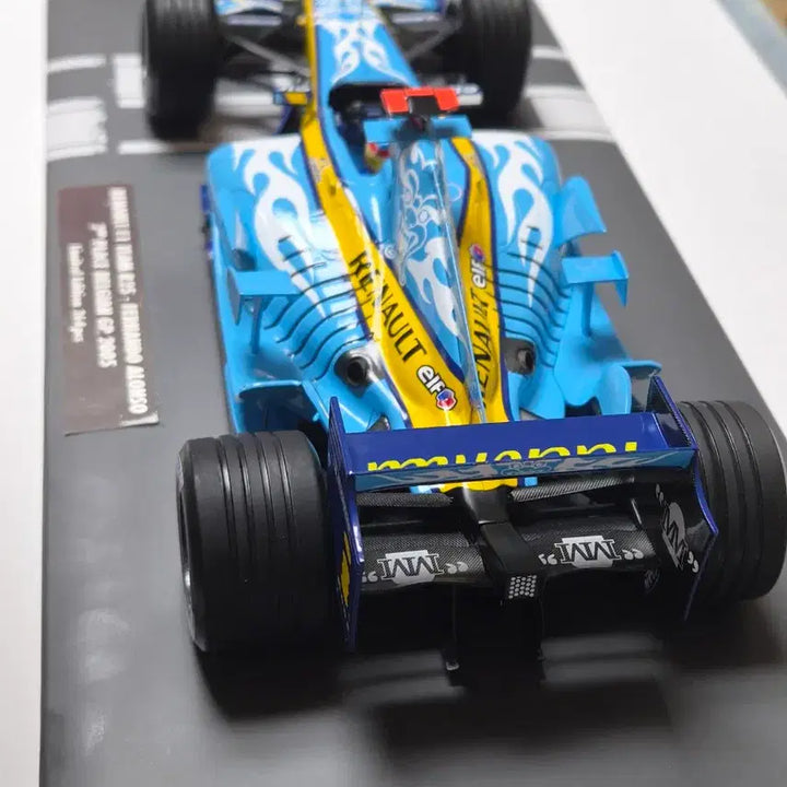 [BUNJANG] Minichamps Fernando Alonso 2005 Renault R25 1:18 Diecast Model / f1 페르난도 알론소 월챔 2005 르노 R25 1:18 다이캐스트