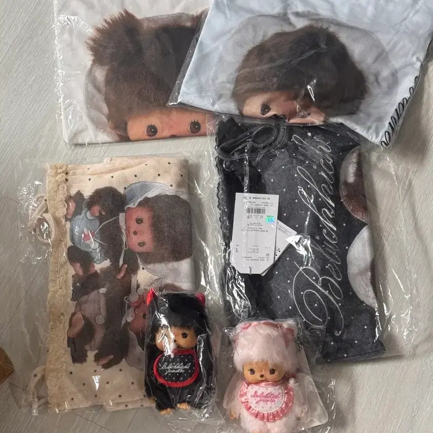 [BUNJANG] Juetie Angel &amp; Demon Monchhichi Set with Outfits / 쥬에티 천사 악마 몬치치 +옷 세트 판매합니다 희귀 몬치치