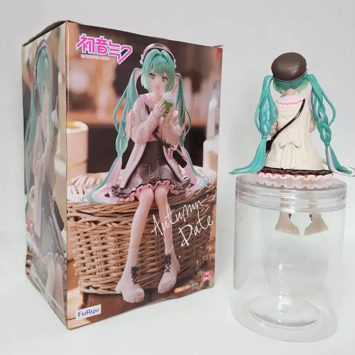 [BUNJANG] Hatsune Miku Noodle Stopper Figure Autumn Date Cafe Ver. / 하츠네미쿠 누들스토퍼 피규어 가을 데이트 카페