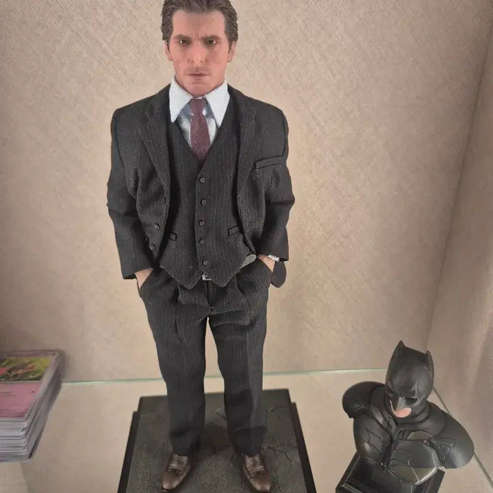 [BUNJANG] JND 1/6 Scale Dark Knight Bruce Wayne Figure / jnd 고준웍스 1/6 다크나이트 브루스웨인