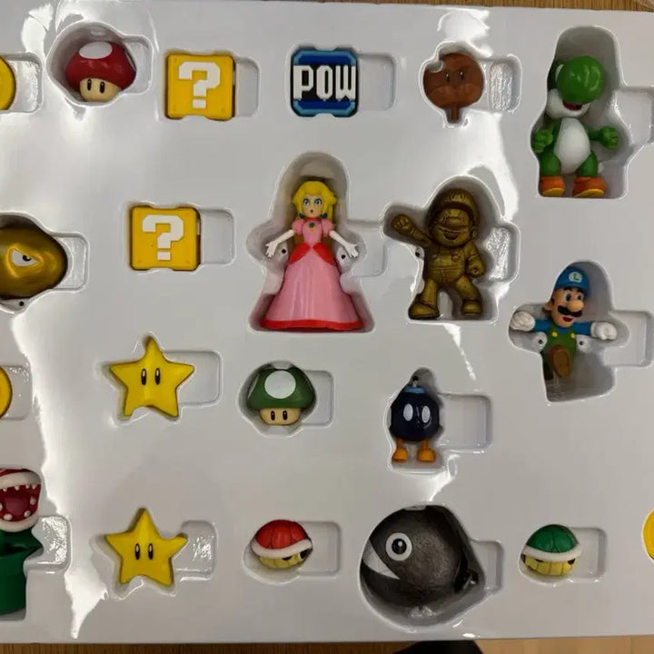 [BUNJANG] Super Mario Advent Calendar Figure Toy / 슈퍼마리오 어드벤트 캘린더 피규어 장난감 중고