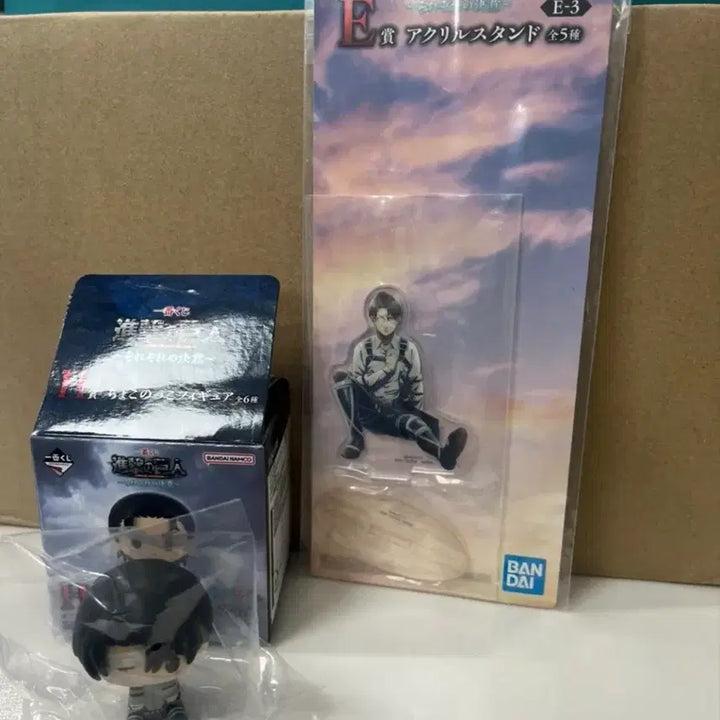 [BUNJANG] Attack on Titan Levi Ichiban Kuji E &amp; H Prize Chokonokko Acrylic Stand &amp; Figure Bundle Set / 진격의거인 제일복권 E,H상 리바이 초코노코 아크릴 일괄