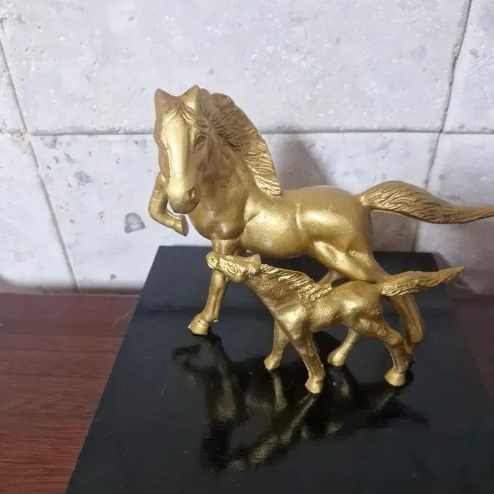 [BUNJANG] Cast Iron Gilded Horse Figurine Set / 무쇠 금장 말 장식 모자상2점