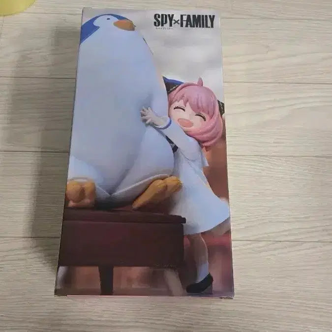 [BUNJANG] Spy x Family Anya Forger Acid Creative Figure with Penguin (Sealed) / 미개봉 스파이 패밀리 아냐 포저 엑시드 크리에이티브 피규어 포저&amp;팽귄
