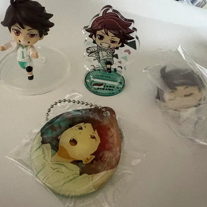 [BUNJANG] Tooru Oikawa Bundle Set Acrylic Stand, Figure, Gacha, Keyring / 오이카와 토오루 굿즈 일괄 판매 아크릴 가챠 피규어 키링
