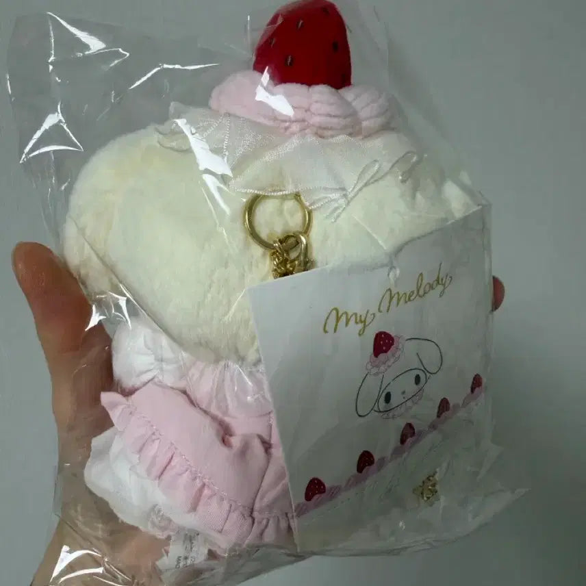 [BUNJANG] Sanrio Strawberry Whipping Shortcake (My Melody) - Series 2 / 산리오 딸기 휘핑 쇼트케이크2탄(마이멜로디)