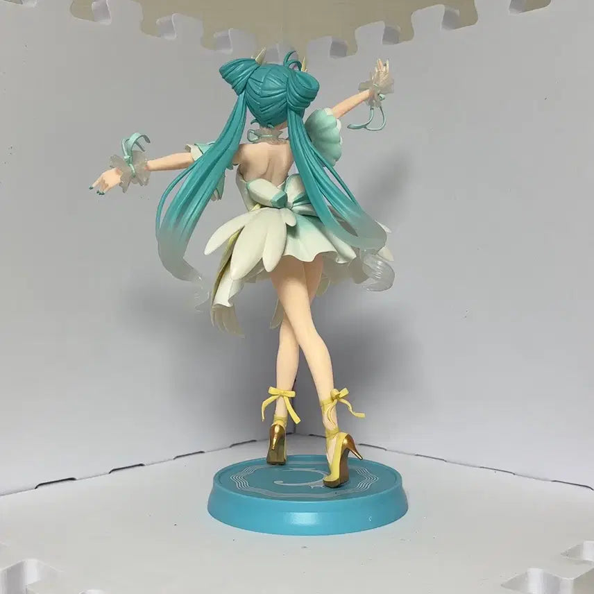 [BUNJANG] Miku Swan Lake Figure / 백조의 호수 미쿠 피규어